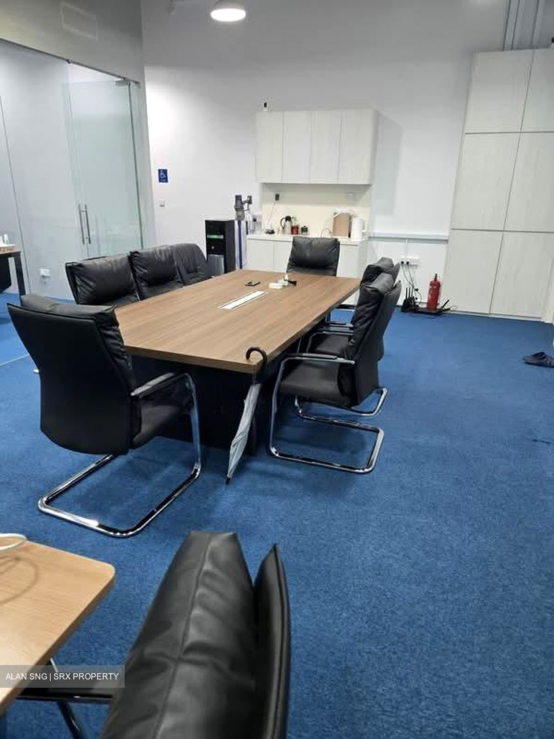 Oxley Tower (D1), Office #605340421